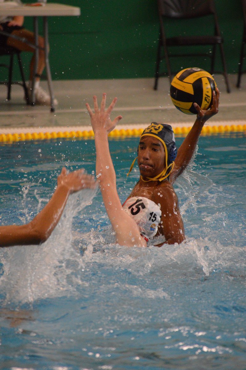 Walnut Hills finishes off the season with a victory over Princeton 13-11! Emmett Royalty and Josh Scharff each recorded 3 goals and 2 assists. Ernie Manders and Jake Scharff each added 2 goals. Malcolm Stocker recorded 10 blocks in goal.