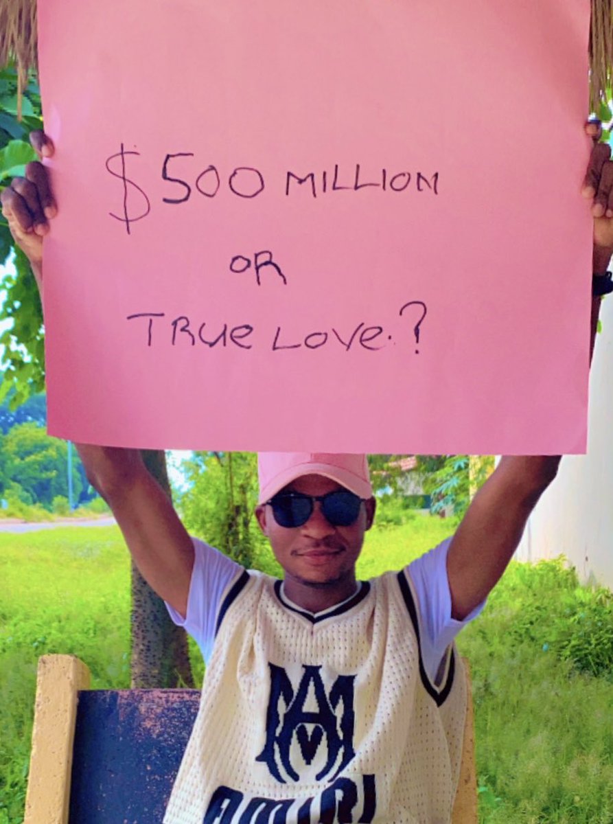 DanielCeeeeee's tweet photo. $500 or True Love?   Choose wisely https://t.co/Zvm0V8Gied