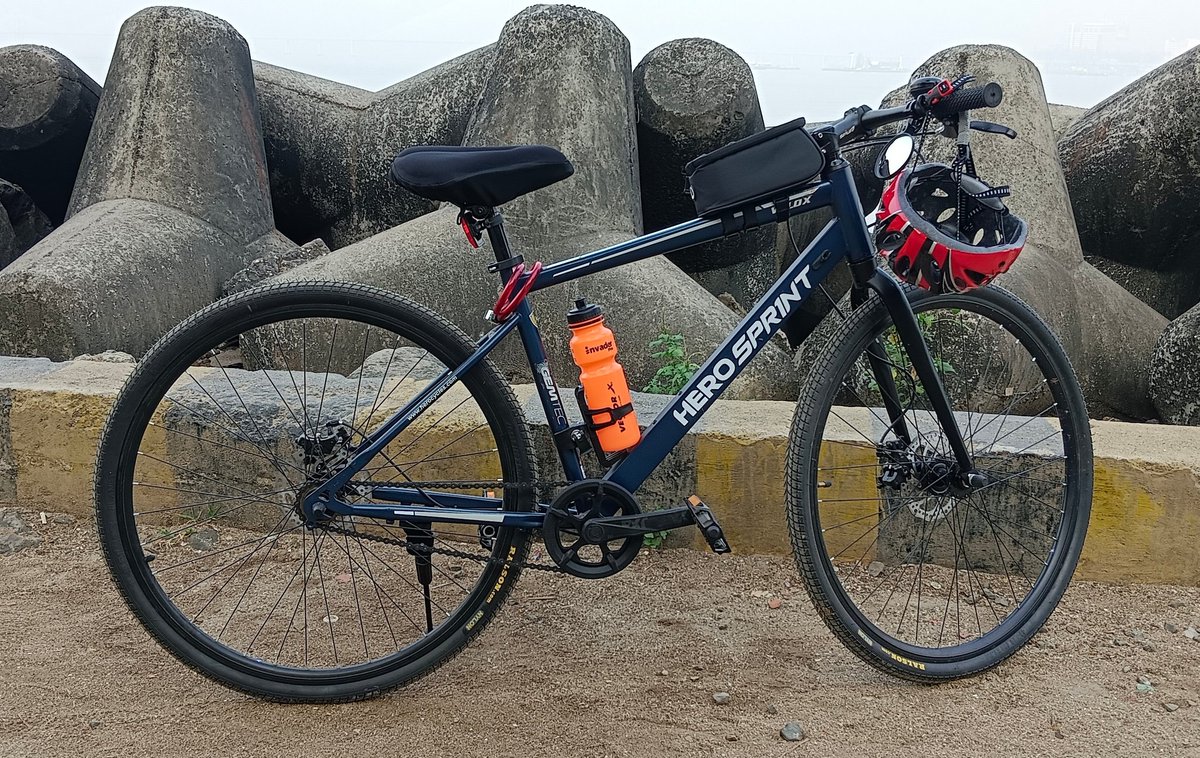 Sunday cycling in Mumbai is the best! Fewer cars and open roads the city feels calm. Whether it’s through the beach side or on hidden streets, every ride is a different adventure...! Must to exp. once!

#MumbaiMeriJaan