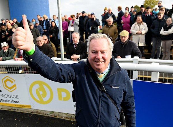 Eric Mc won the 100k Munster National
Ciaran Murphy's last 3 runners have all won
Pat Magee won a 45k hcap at Leop
Paul Flynn won a 45k hcap at Limerick
George Kingston ran 2 at Leop, 3rd in a premier cap &amp; won the last.
It can be done.
📸<a href="/patcashhealy/">Pat Healy</a>