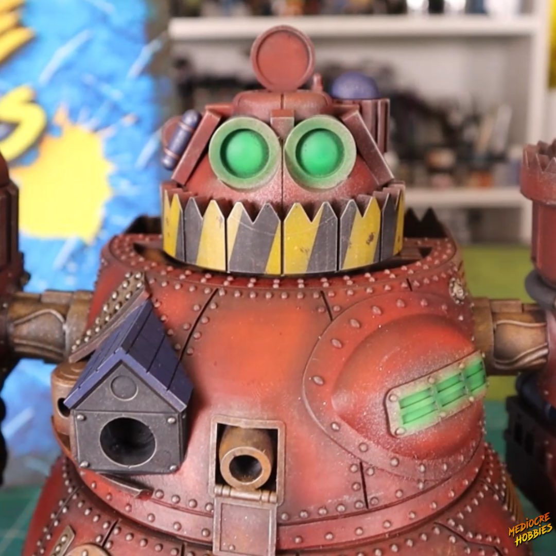 I went all out for #orktober this year! Heavily inspired by <a href="/ageofsquidmar/">AgeOfSquidmar</a> for this one! #warmongers #orks #40ks 
youtu.be/93r2HcaDwwU