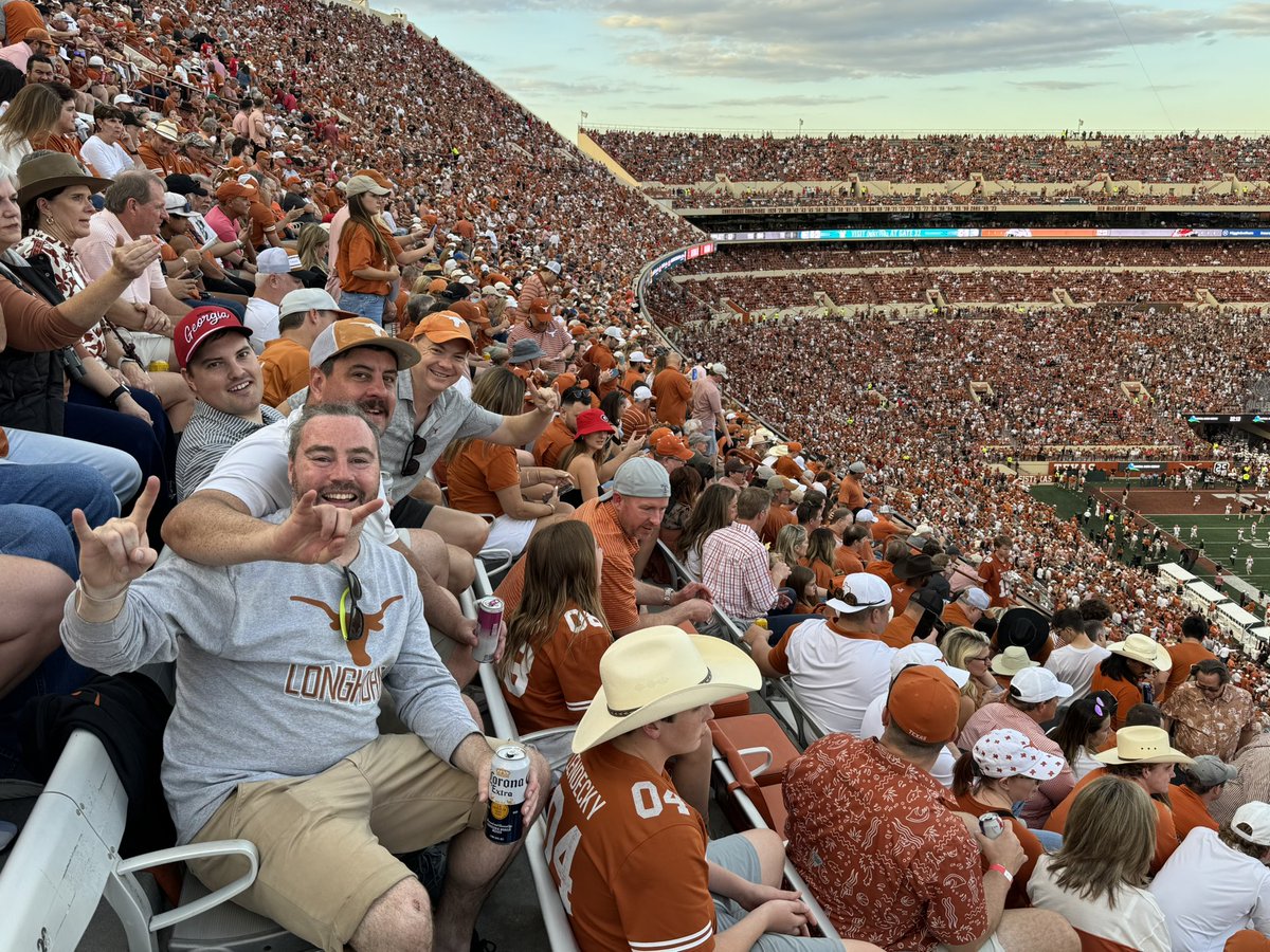 #HookEm