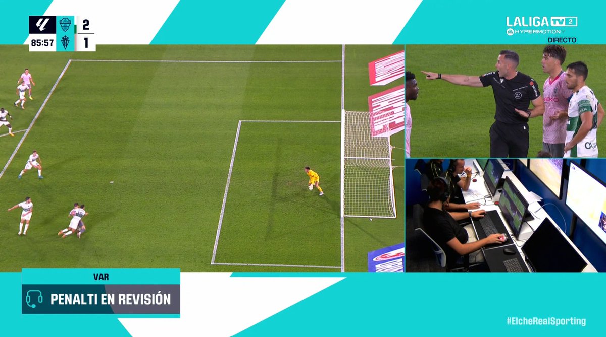 ArchivoVAR's tweet photo. 🖥️💥 El VAR decidió lavarse las manos en el Elche - Sporting de Gijón.

👉🏻 José Salinas se desentiende del balón, agarra y derriba a Nacho Méndez dentro del área.

❌ ES PENALTI.

▪️ Además, al no haber disputa de balón, la acción debió ser castigada con roja directa. https://t.co/BLh0zSCYnS
