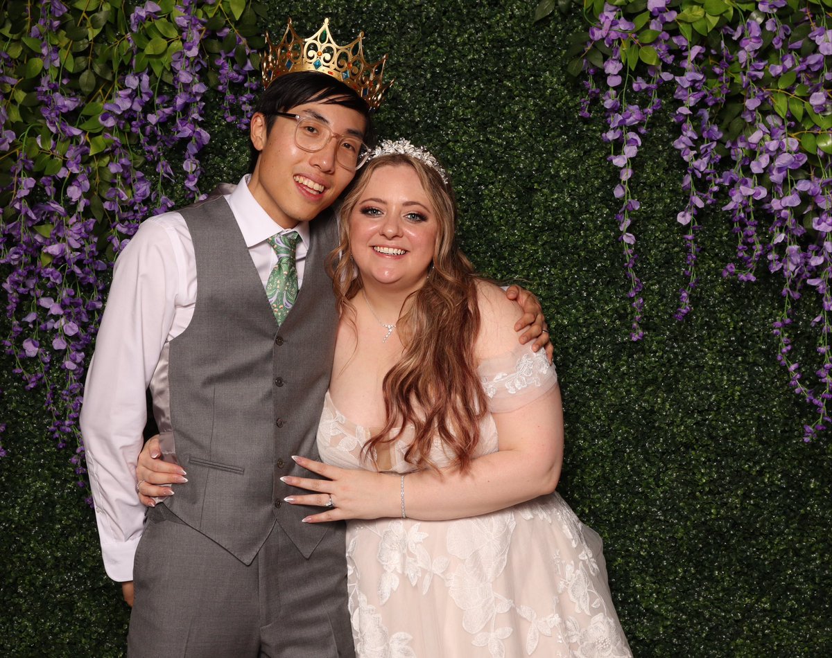 CalicoEvents's tweet image. It was so fun seeing this wedding come together last night! This was one of our first official bookings at the beginning of this year and it was so exciting to finally be a part of Vince and Sarah’s special day. 

#photobooth #wedding #weddingphotobooth #weddingdiy #photography