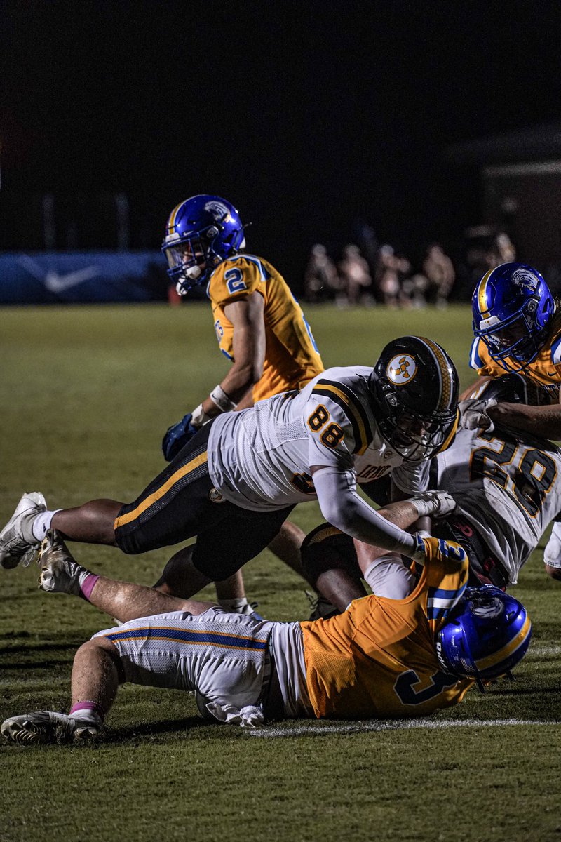 First 3 Region Games! 
⬇️ 
hudl.com/v/2QTvpn

<a href="/1luv5/">Aaron Brand</a> <a href="/Strength23/">Coach Corley</a> <a href="/Qik_6/">Coach Ingram</a> <a href="/JadamWilliams/">Adam Williams</a> <a href="/LouatTheState/">Lou Bezjak</a> <a href="/HighSchoolBlitz/">High School Blitz</a> @CoachJ_Williams <a href="/CoachNRosen/">Nick Rosen</a> <a href="/cblackshear/">Cheston Blackshear</a> <a href="/TheCoachGriggs/">Adam Griggs M.Ed, M.S.</a> <a href="/ZGold_WP/">Zach Gold</a>