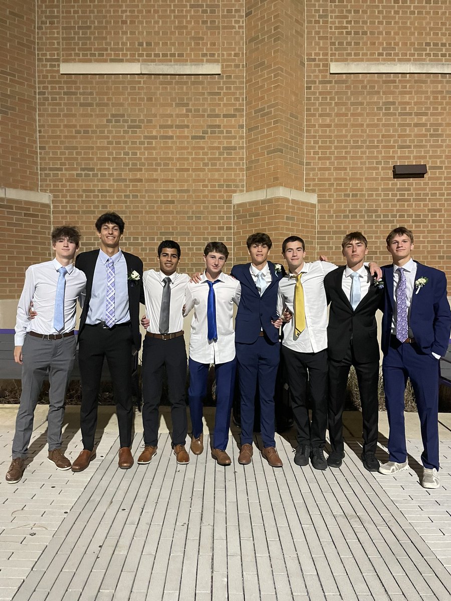 Boys cleaned up nicely for homecoming! Looking forward to the postseason with this group!