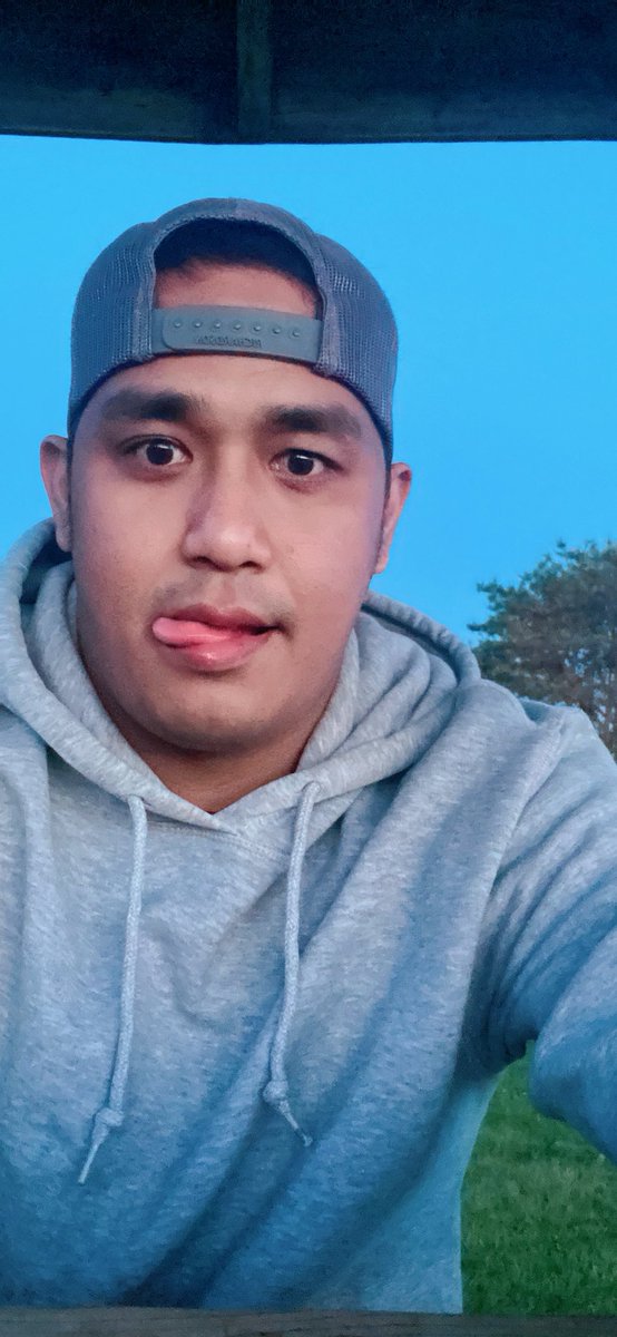 teodybear06's tweet image. hi hello pwede tayo friends👉👈

hiya kasi ako mag first move 😅😅😅