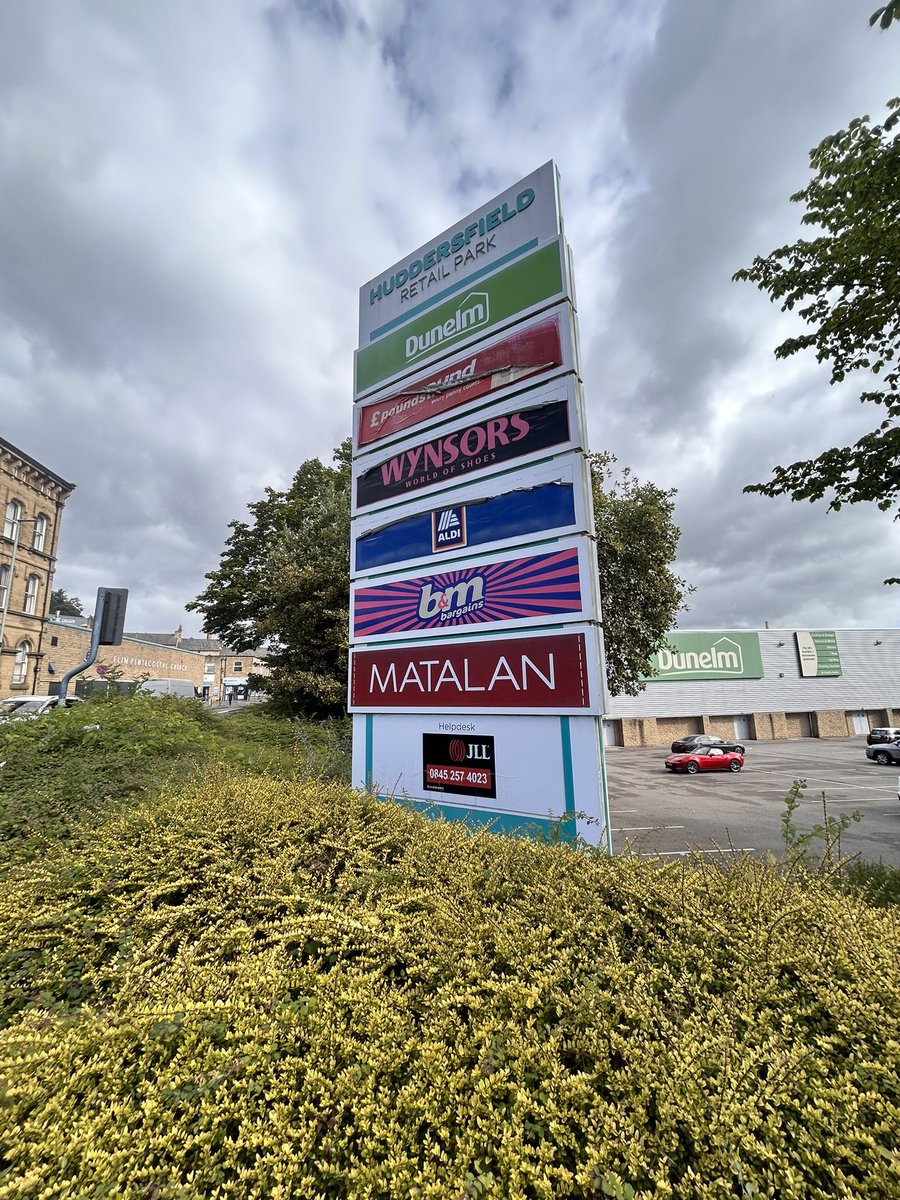 We were asked to clean and replace all the Tennant’s signage at Huddersfield Retail Park last week. Access was a little tricky at some points but  ‘Higher Hire’ cherry picker access got us there. A great transformation we think. #signs #huddersfield