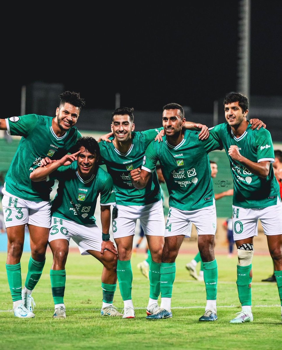 balsalamh10's tweet photo. اللهم لك الحمد في السراء والضراء

كرم الله لا يتأخر إنما يأتيك في وقته المناسب

٣ نقاط مهمه في مشوار الدوري والمنافسة على الصدارة 💚🤍
#B10 https://t.co/uR899giawu