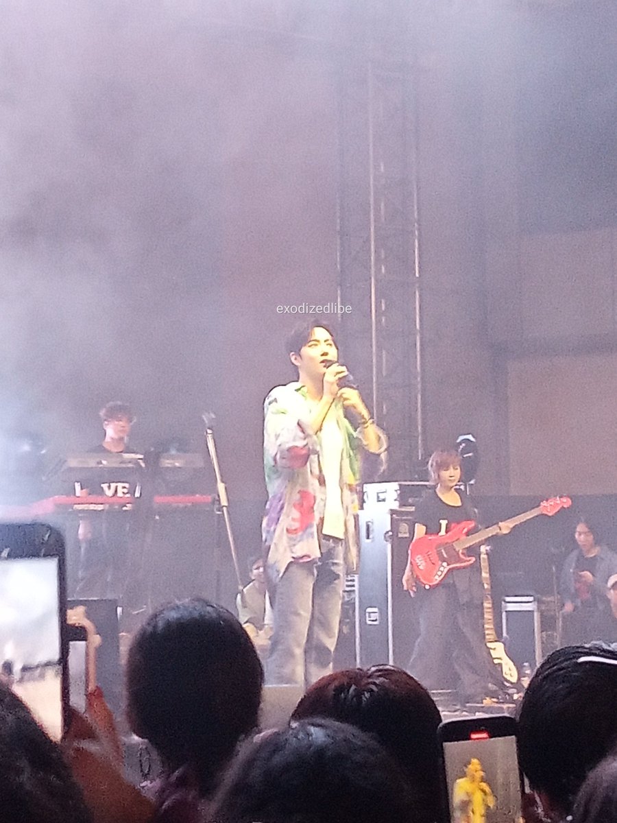 exodizedlibe's tweet image. I saw suho with my own eyes, listened to him singing live, my baby exo-l dream came true, had a blast with the gang, one of the happiest days in my exo-l life 🤍👉