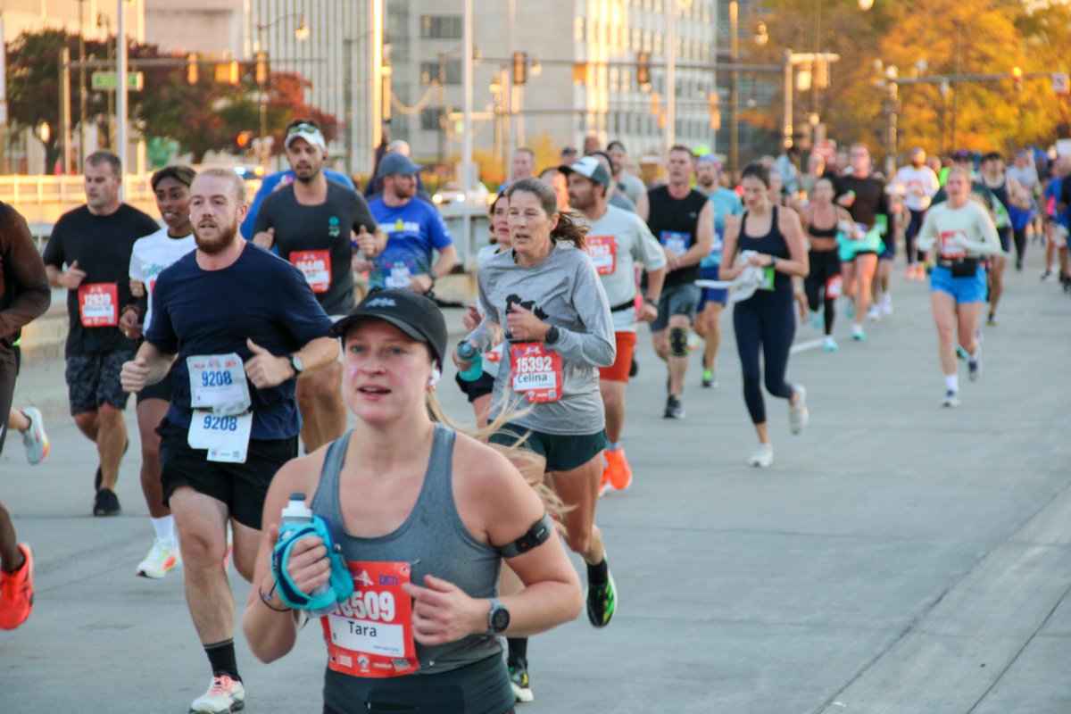 HuntingtonPLDET's tweet photo. ๐โโ๏ธ๐จ The runners made history at the 2024 Detroit Free Press Marathon! A huge shoutout to the Free Press committee for all their hard work in making this event possible. What a day to be in the D! Letโs keep that Motown spirit alive! ๐๏ธโจ #DFPMarathon #RunDetroit @FreepMarathon https://t.co/c613tPyfZp