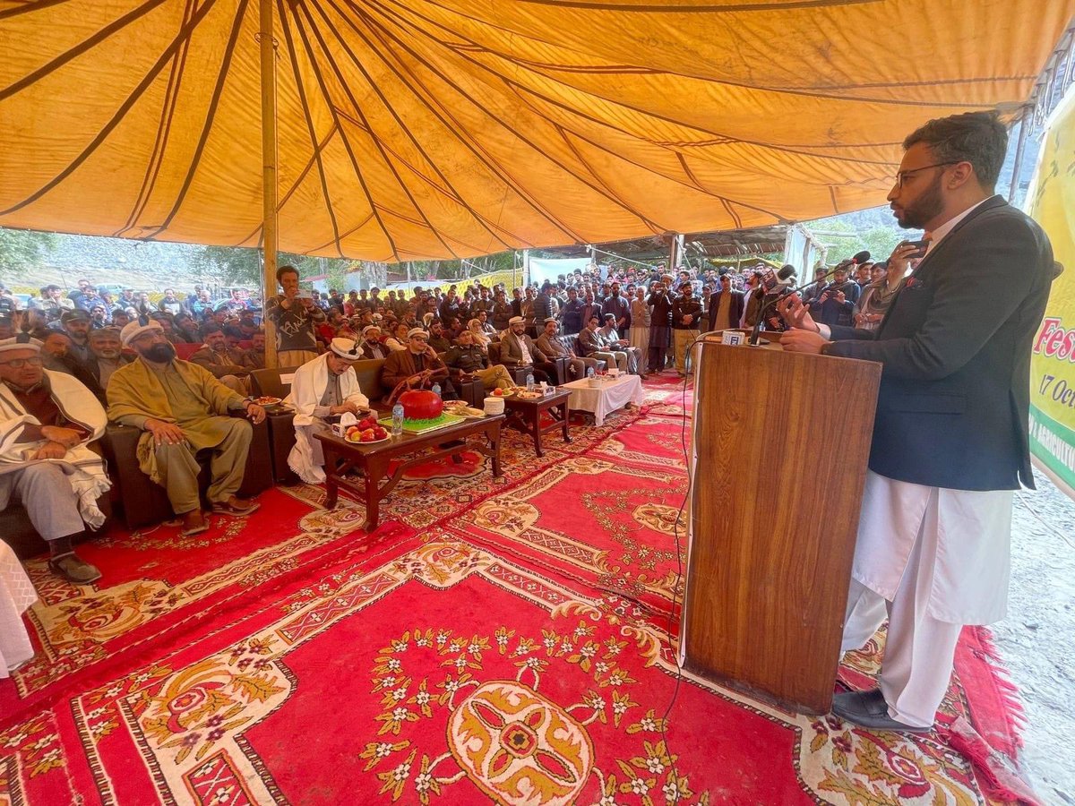 AreebMukhtar's tweet photo. Held 5th National #suspolo festival at Manthoka waterfall celebrating the agricultural produce of district #kharmang it was attended by a large number of tourists and gave a platform to farmers to showcase their produce https://t.co/jHtue37Nwe