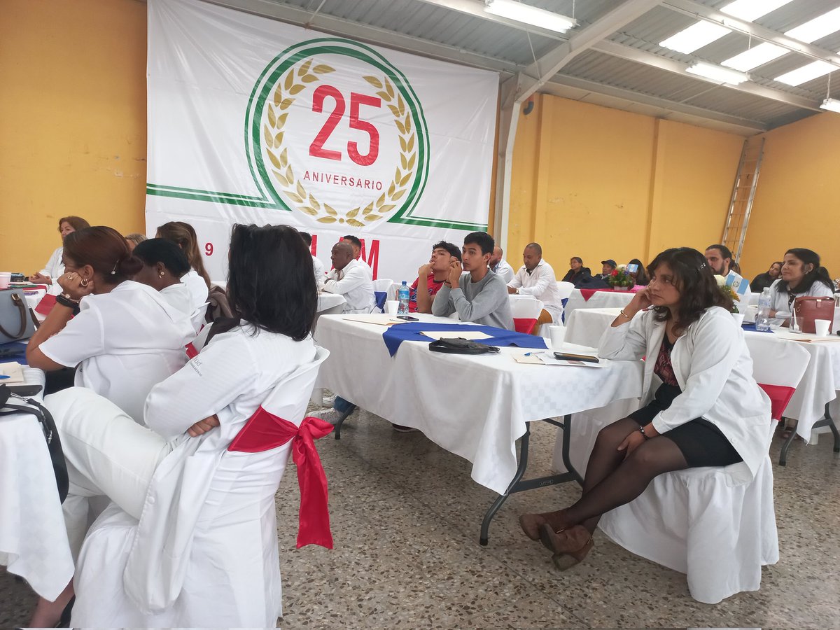 Hermosos testimonios, interesantes historias de vida de egresados de la ELAM. Mucho en común, todos agradecen a #Cuba , distribuyen Amor y Esperanza, sensibles, solidarios, claros de que un mundo mejor es posible.