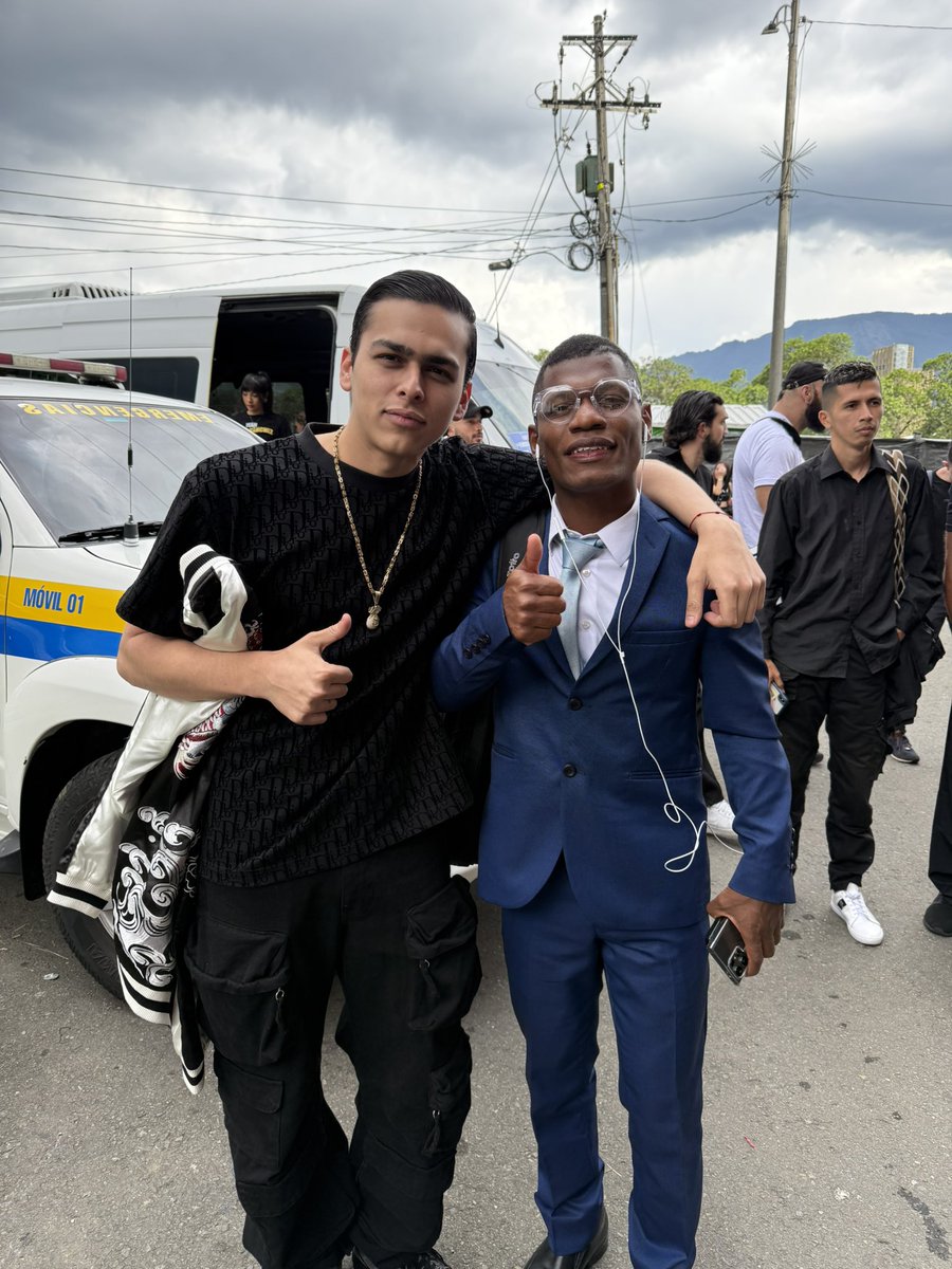 LoncheDeHuevito's tweet photo. NIÑOOOOOO TOP 3 colaboraciones que nunca espere 🔥🔥🔥🔥 @Jhdelacruz77717 https://t.co/n71IcOeFLe