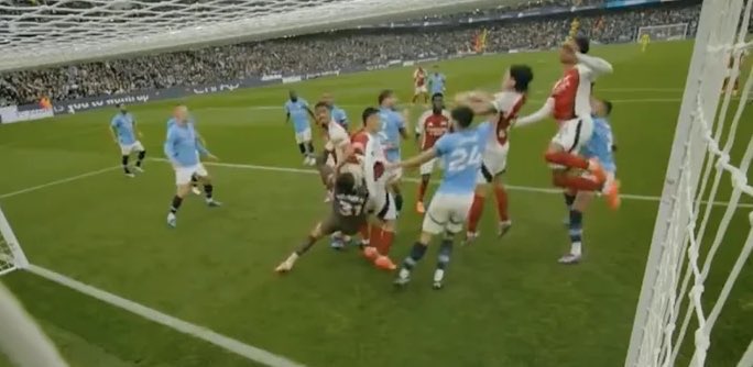 ssymcg's tweet photo. @piersmorgan If that was arsenal 😅😅😅 https://t.co/s4qTnyZdQZ