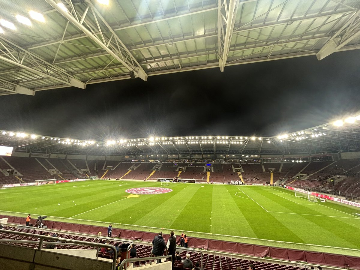 mauveflag's tweet photo. Un superbe week-end footbalistique pour ce Derby du Rhône entre le @ServetteFC et le @FCSion ! On reviendra ! Ma vidéo en ligne très bientôt!

#SFCSIO #DerbyDuRhone https://t.co/PnW9TQ3XTt