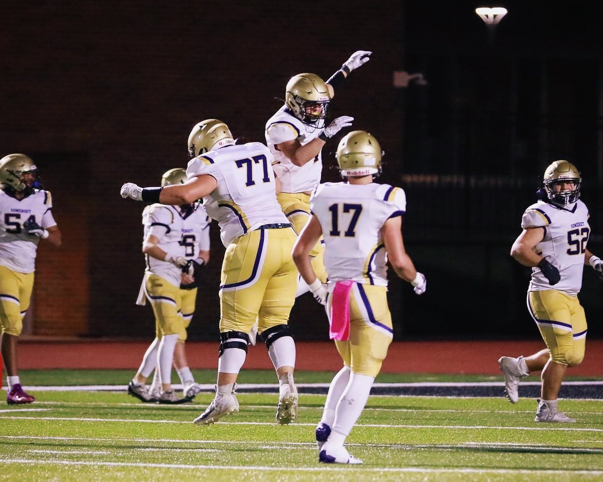 BJNFBALL's tweet photo. another physical, team win Friday night for the Jumpers! 

🏃‍♂️ season high in team rush yds &amp; TDs 
🙌 3rd consecutive game with a pick-6
🧱 season low in total yards allowed 

#BJN // #Team118 https://t.co/PLSjf2R7nn