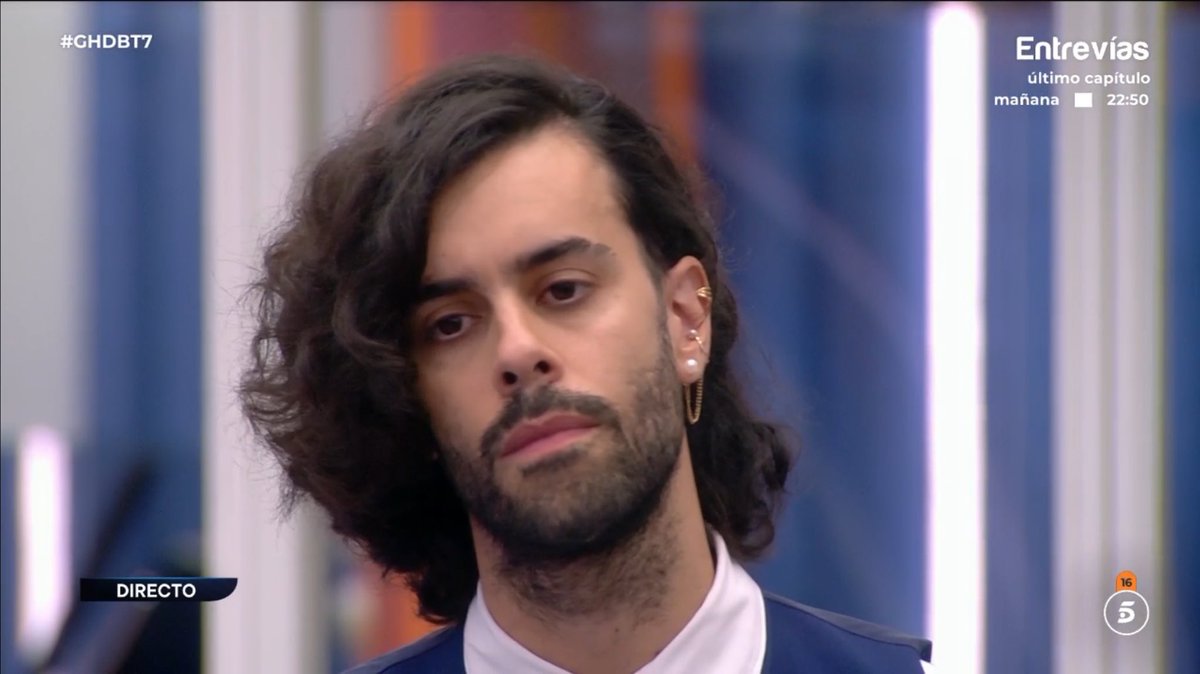 Este pedazo de friki que se ha estudiado Gran Hermano de principio a fin, que poco más y se sabe el nombre de cámaras y redactores, va a sacar unas notas horribles. Ni una sola vez te has expuesto a la audiencia aún, pero ya te digo yo a ti que SALES🚪Rata manipuladora💩#GHDBT7