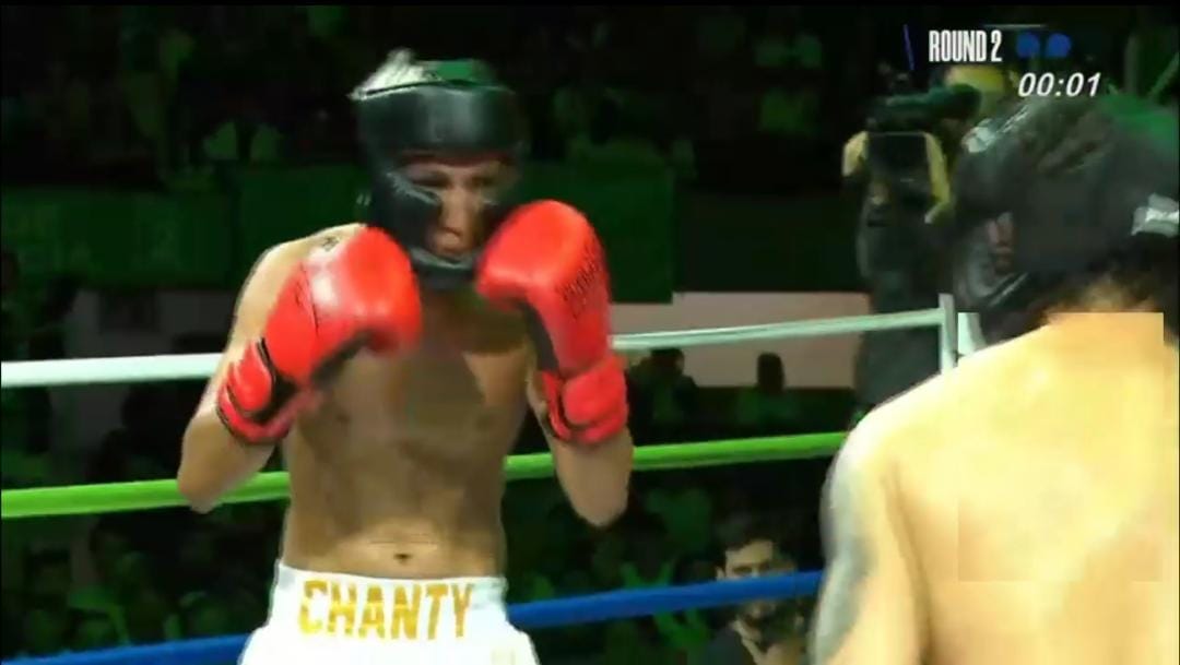 SoldaVerde13's tweet photo. El peor evento de la historia y westcol estuvo todo el año vendiendo humo:
-Las peores camaras y las peores tomas.
-Los narradores no saben de boxeo.
-Se demoro 1 hora en empezar.
-Pesima iluminación.
-Uno de los peores Round que ví.
-El peor audio en la historia de los eventos https://t.co/5LiqXpqI7A