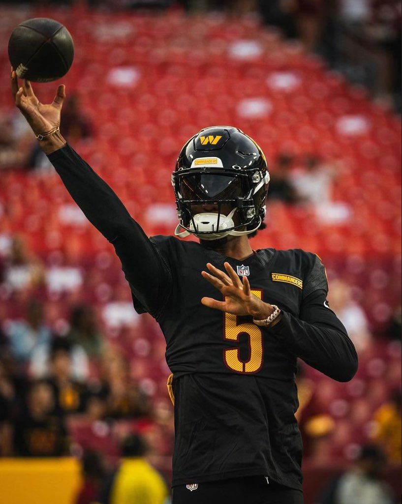 𝒆𝒍𝒊… tweet media