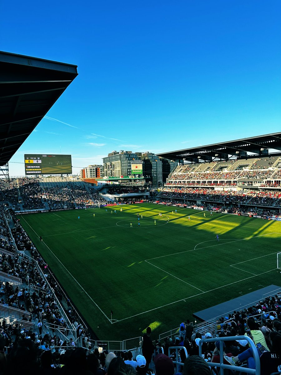 Beautiful day for a <a href="/WashSpirit/">Washington Spirit</a> win 💛