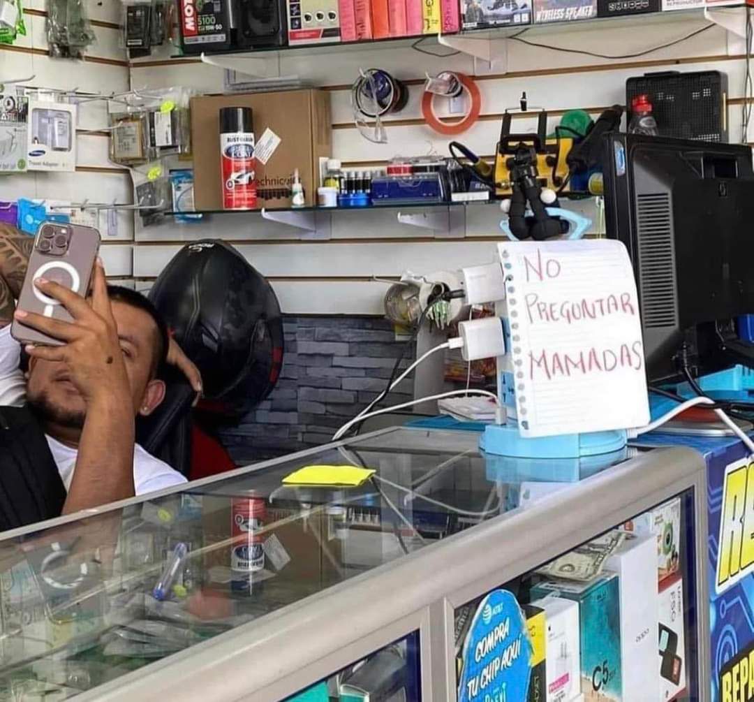 ℂharly •᎑• tweet media