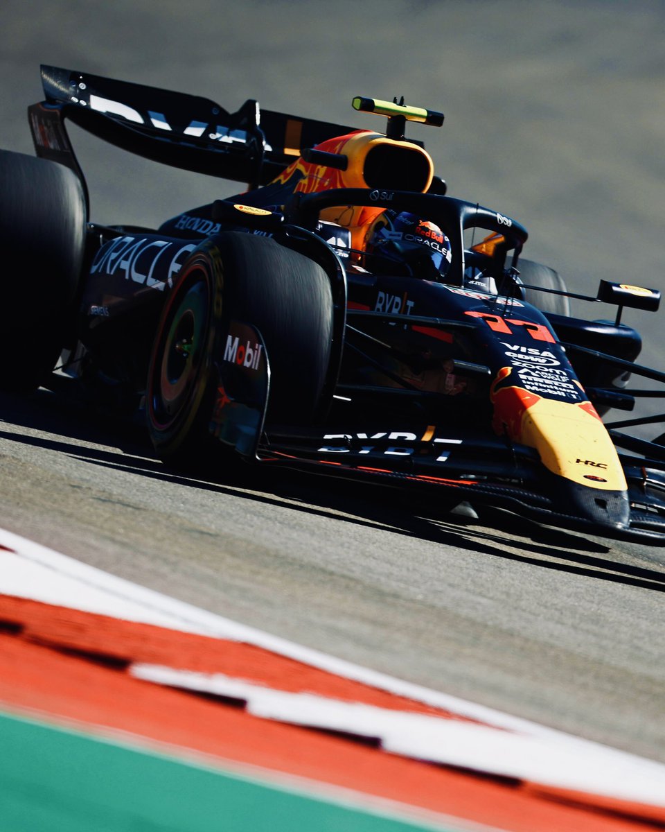 SChecoPerez's tweet image. Not the weekend we expected. Now let’s move into Mexico and put everything together, thanks to all the fans that once again made me feel like at home. 
Nos vemos en unos días 💪👍 🇲🇽

No fue el fin de semana que esperábamos. Ahora vamos a México y a juntar todas las piezas,…