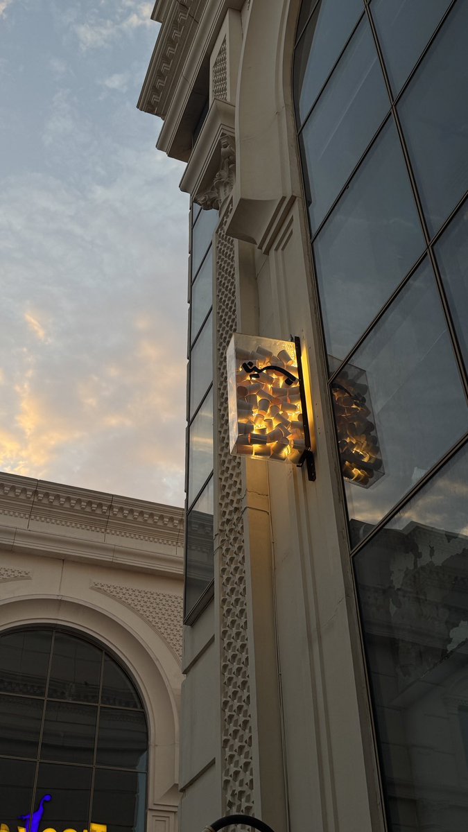 moxweo's tweet photo. " الصَادِقُ يَصِل، سَوَاء كَانَ شَخصًا أو شُعُورًا أو كَلِمَةً "🤎
Coffee# https://t.co/CtXozpQQJF
