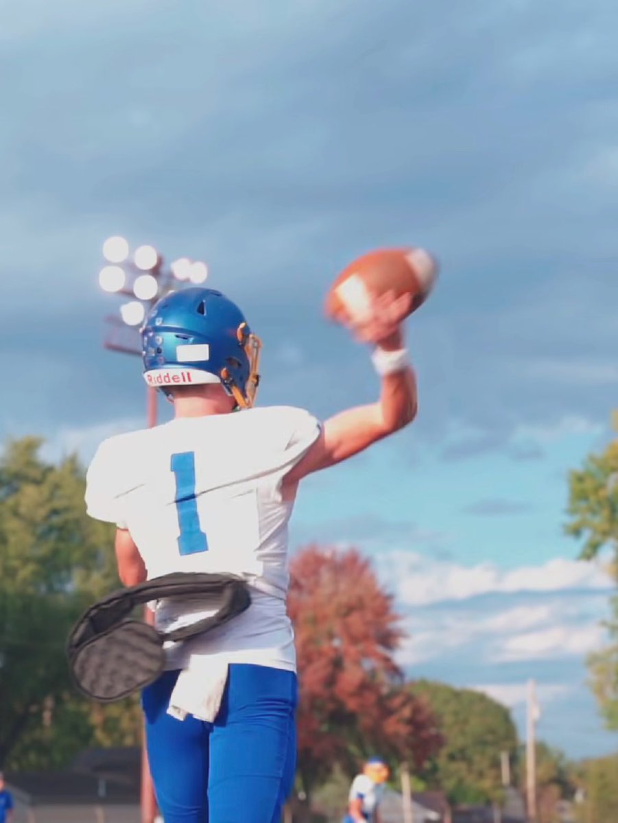 Rylee Biddle (@rylee_bidds1) on Twitter photo My Regular Season Highlights
17 Total Tds (15 passing)
1225 Passing Yards
76 Completions
16.1 Yard Pass Avg
5 ints (only 1 in last 5 weeks)
103.2 QBR
<a href="/ENKnightsFB/">Knights Football</a> <a href="/qb1ndy/">QB1 Indy</a> <a href="/QBHitList/">QBHitList.com</a>
<a href="/PrepRedzoneIN/">Prep Redzone Indiana</a> <a href="/IndianaPreps/">Indiana Preps</a>
<a href="/AllenTrieu/">Allen Trieu</a> <a href="/Bryan_Ault/">Bryan Ault - Midwest Scout</a> <a href="/TomLoy247/">Tom Loy</a>
⬇️
hudl.com/v/2QURje My Regular Season Highlights
17 Total Tds (15 passing)
1225 Passing Yards
76 Completions
16.1 Yard Pass Avg
5 ints (only 1 in last 5 weeks)
103.2 QBR
<a href="/ENKnightsFB/">Knights Football</a> <a href="/qb1ndy/">QB1 Indy</a> <a href="/QBHitList/">QBHitList.com</a>
<a href="/PrepRedzoneIN/">Prep Redzone Indiana</a> <a href="/IndianaPreps/">Indiana Preps</a>
<a href="/AllenTrieu/">Allen Trieu</a> <a href="/Bryan_Ault/">Bryan Ault - Midwest Scout</a> <a href="/TomLoy247/">Tom Loy</a>
⬇️
hudl.com/v/2QURje