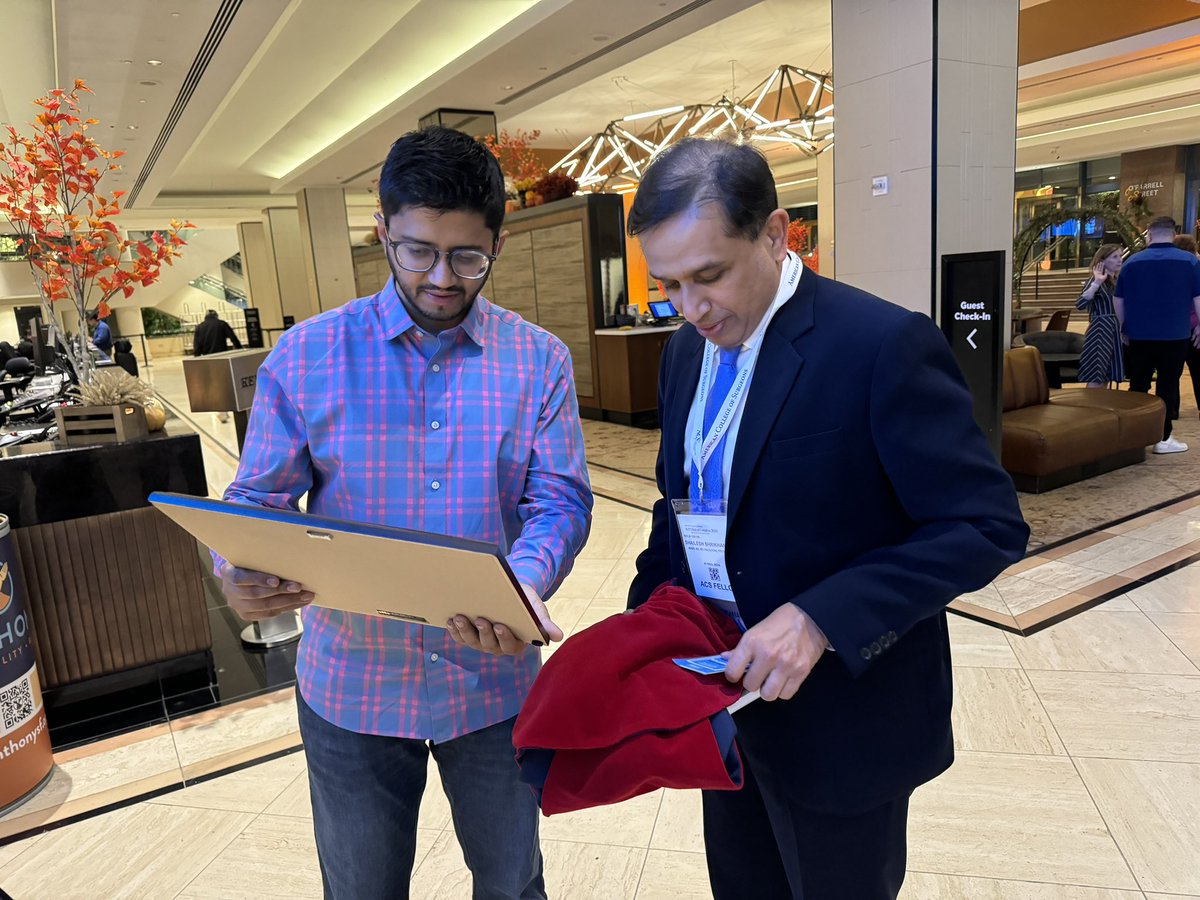 Jash Datta, MD (@drjashdatta) on Twitter photo Finally met this #Legend <a href="/Shrikhande_SV/">Shailesh V. Shrikhande</a> in person <a href="/AmCollSurgeons/">American College of Surgeons</a> #ACSCC24- he was honored with a well deserved honorary fellowship FACS CC: <a href="/SyedAAhmad5/">Syed A. Ahmad</a> <a href="/NbmerchantMD/">Nipun Merchant</a> <a href="/Manishbhandare4/">Manish S Bhandare</a> <a href="/hpb_so/">SoMe4HPB</a> <a href="/IHPBA/">IHPBA</a> Finally met this #Legend <a href="/Shrikhande_SV/">Shailesh V. Shrikhande</a> in person <a href="/AmCollSurgeons/">American College of Surgeons</a> #ACSCC24- he was honored with a well deserved honorary fellowship FACS CC: <a href="/SyedAAhmad5/">Syed A. Ahmad</a> <a href="/NbmerchantMD/">Nipun Merchant</a> <a href="/Manishbhandare4/">Manish S Bhandare</a> <a href="/hpb_so/">SoMe4HPB</a> <a href="/IHPBA/">IHPBA</a>