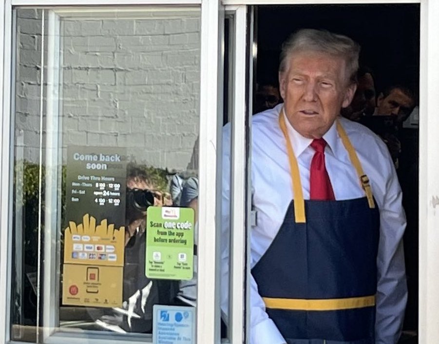 ChloeCondon's tweet photo. 55 BURGERS, 55 FRIES, 55 TACOS, 55 PIES, 55 COKES, 100 TATER TOTS, 100 PIZZAS, 100 TENDERS, 100 MEATBALLS, 100 COFFEES, 55 WINGS, 55 SHAKES, 55 PANCAKES, 55 PASTAS, 55 PEPPERS AND 155 TATERS. https://t.co/Vp67k8KjZC