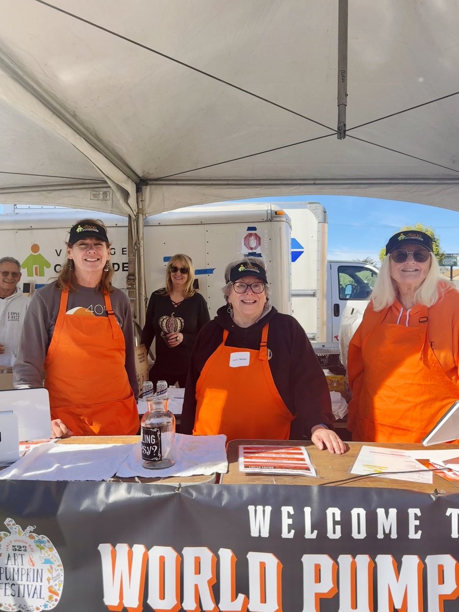 Is it really over? 😭 Thank you to all who attended and made this 52nd Annual Half Moon Bay Art &amp; Pumpkin Festival the best yet! 

#hmbpumpkinfest #hmbpumpkinfestival #pumpkinfest #hmb #halfmoonbay #halfmoonbayca #pumpkinfestival