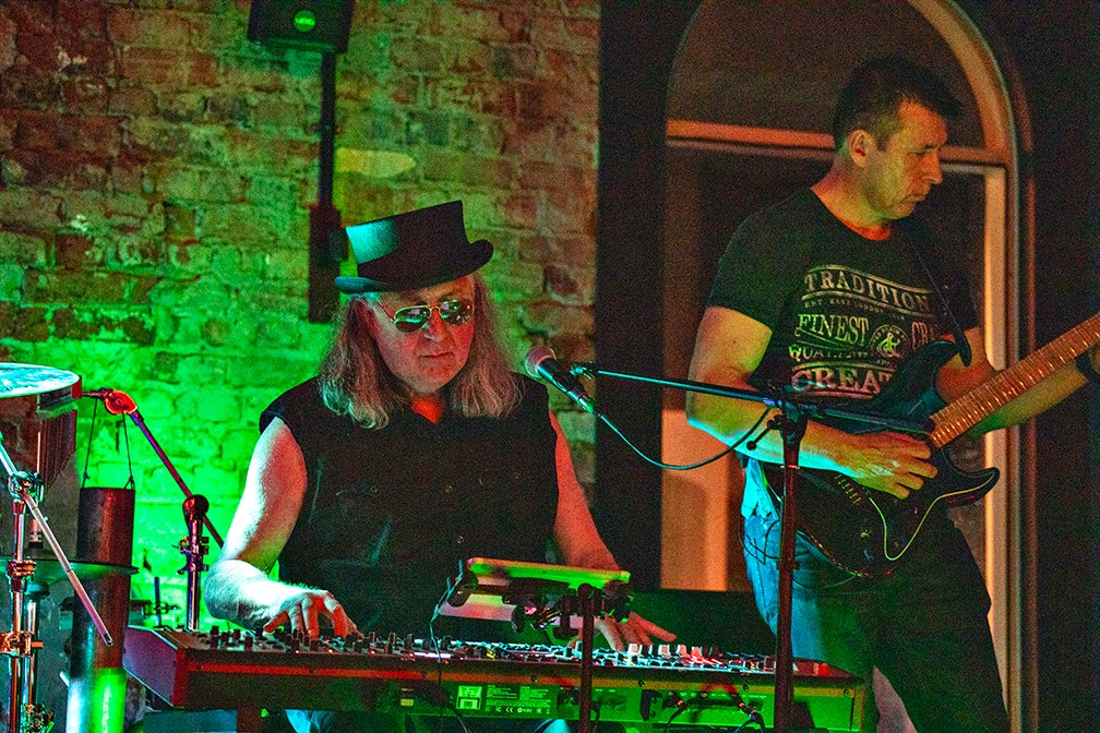 soulsofambience's tweet photo. Greg Sneddon &amp; Marek Taborsky from Souls of Ambience - Progressive rock band.
#gregsneddon #marektaborsky #wormholedeath_records #Wormholedeath #Soulsofambience #ProgressiveRock https://t.co/swvyso7oob