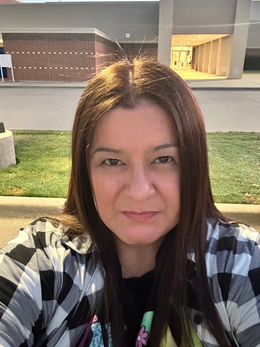 Hello! I am Dra. Salas and I teach third grade dual language learners all subjects areas in Spanish. A great way to support our learning is through our classroom wishlist. 

<a href="/amazon/">Amazon</a>: amazon.com/hz/wishlist/ls…

Teacher self care: amazon.com/hz/wishlist/ls…