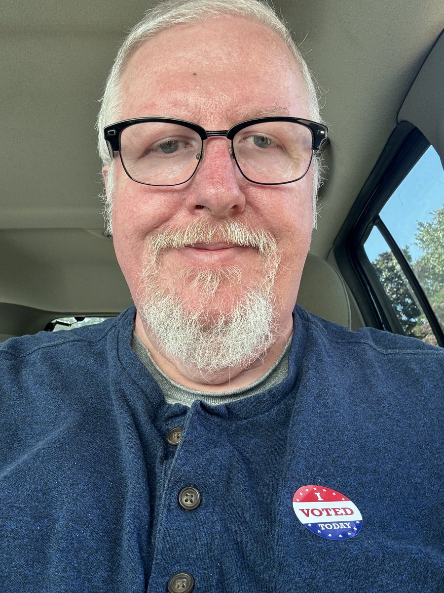 Snarkydancedad 💙 (@snarkydancedad) on Twitter photo 