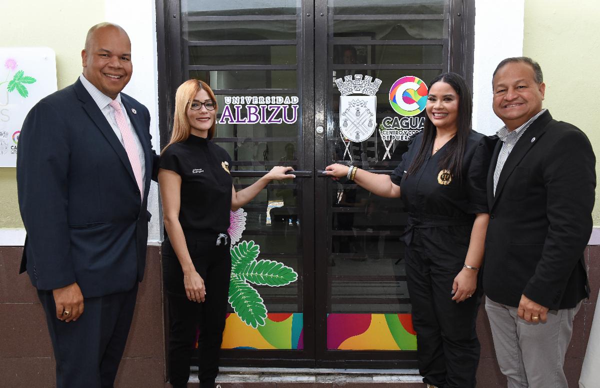 EL MUNICIPIO AUTÓNOMO DE CAGUAS Y LA UNIVERSIDAD ALBIZU FIRMAN ACUERDO DE COLABORACIÓN PARA EL DESARROLLO DE UN CENTRO DE SERVICIOS PSICOLÓGICOS LIBRE DE COSTO PARA LA CIUDADANÍA

NRTZ - El Municipio Autónomo de Caguas y la Universidad Albizu inauguraron la Clínica Comunitaria