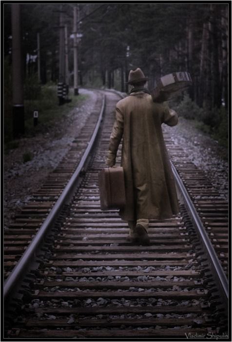 "ثم إن لكل شخصٍ مسلكه في هذه الحياة، فلا أنت بمتأخرٍ عن أحدٍ ولا أنت بسابقٍ له."