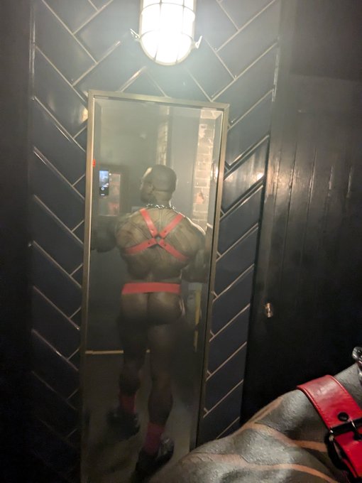 2 pic. For my friend's party at  @EagleManchester was really good. Got to wear my @fsmanofficial leather