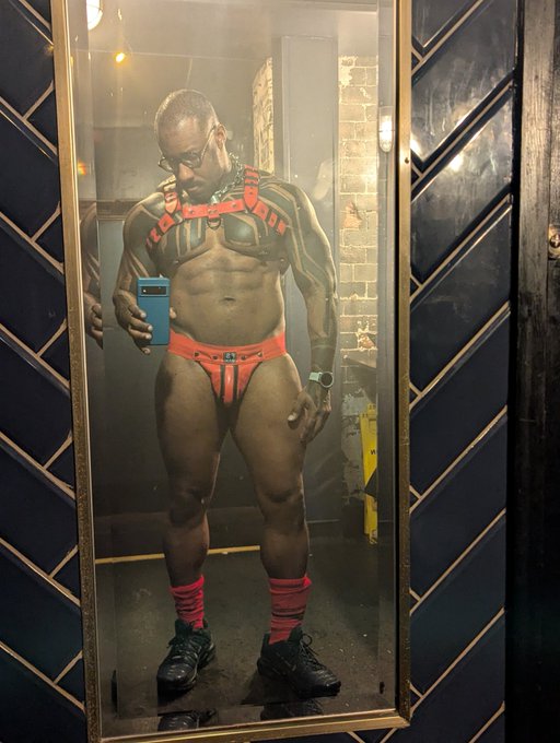 1 pic. For my friend's party at  @EagleManchester was really good. Got to wear my @fsmanofficial leather