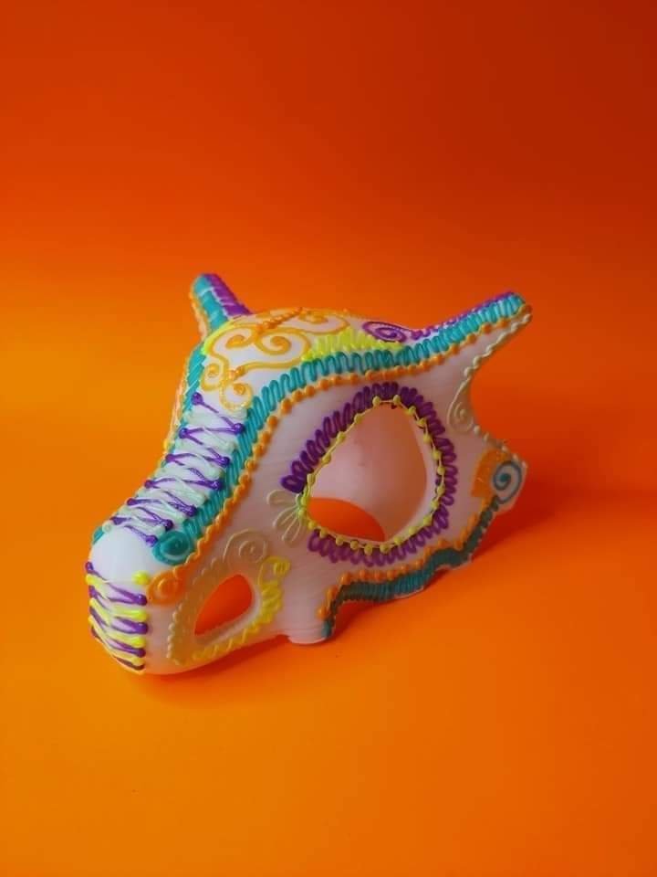 Lycaones's tweet photo. Calaverita de azúcar de cubone. https://t.co/Qfo3Zb9Zpz