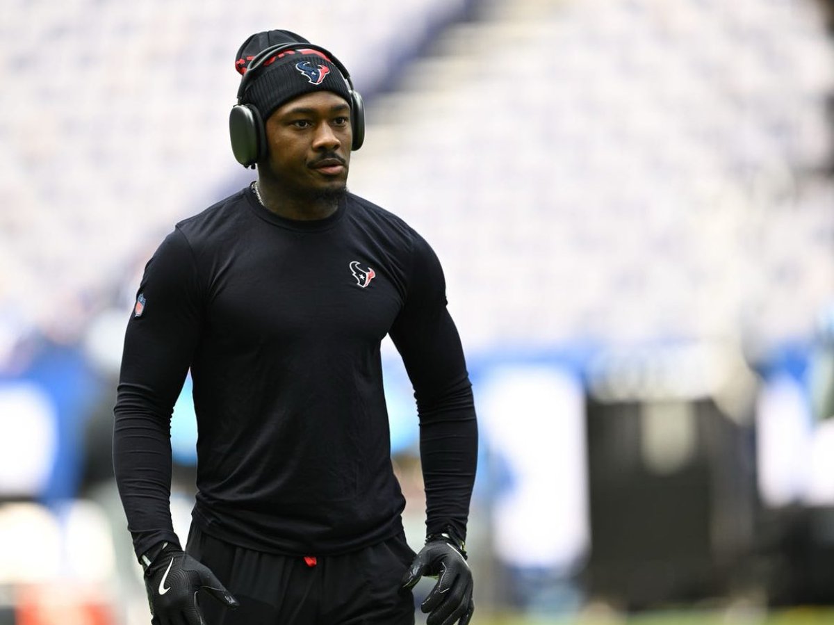 GBPdaily's tweet image. Stefon Diggs woke up feeling DANGEROUS today: 

• 5 catches 😤 
• 23 yards 🔥 
• 0 TD 🤫
• 1 hissy fit before the game 🥵 

#CLAMPED #GOPACKGO