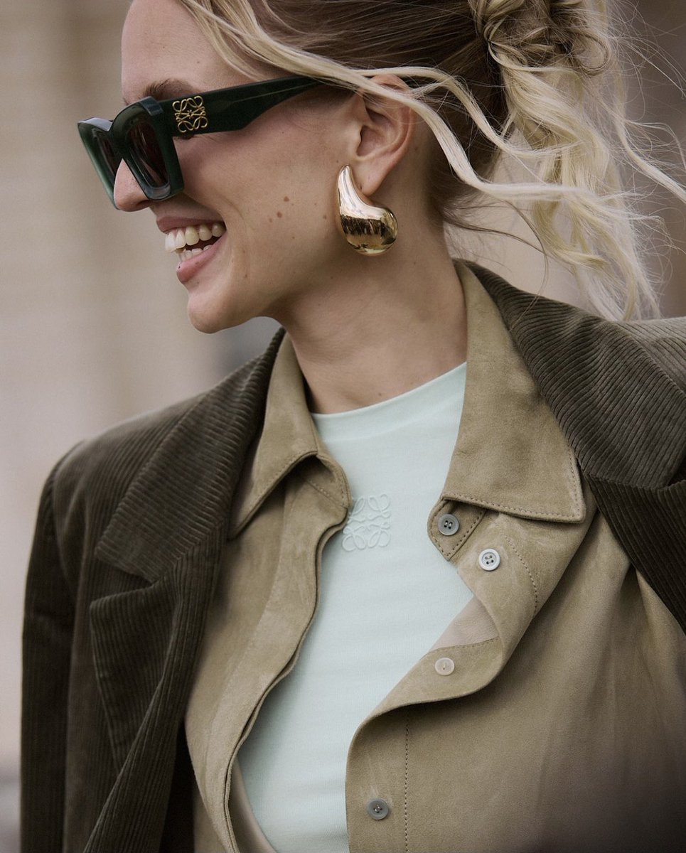 © 𝗣𝗼𝗽 𝗕𝗲𝗮𝘂𝘁𝘆 (#PopBeautyRP)
#FashionWeekRP › #LoeweRP › 𝗠𝗮𝗸𝗲 𝗨𝗽!

News! 🗞️ ･ Read the 𝖺͟𝗋͟𝗍͟𝗂͟𝖼͟𝗅͟𝖾: 𝗝𝘂𝗹𝗶𝗲𝘁𝘁𝗲 𝗱'𝗙𝗲́𝗲 (@feeblanch) makeup to Loewe pring Summer 2025 in #ParisFWRP <a href="/RPFashionWeek/">𝗙𝖺𝙨𝘩𝗂𝗼𝗇 𝘞𝗲𝗲𝙠 ᴿᴾ</a>