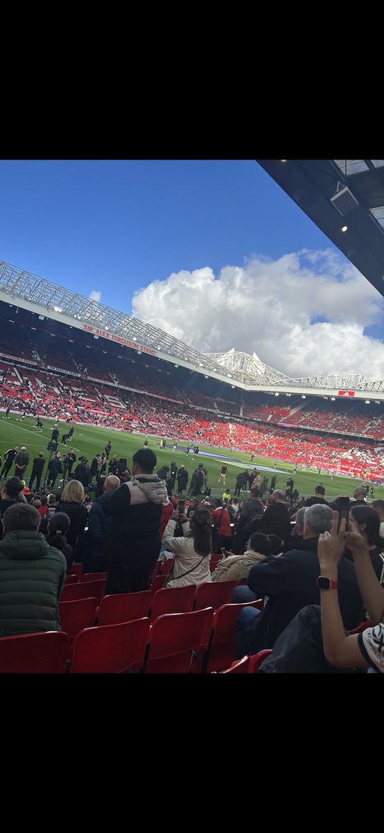 CertChou's tweet photo. Shout out to @UnitedPlugNEW for the tickets to the Brentford game, no fuss and quick transfer - (Top man Aswell) 🔥 https://t.co/2tL8yLKRuf