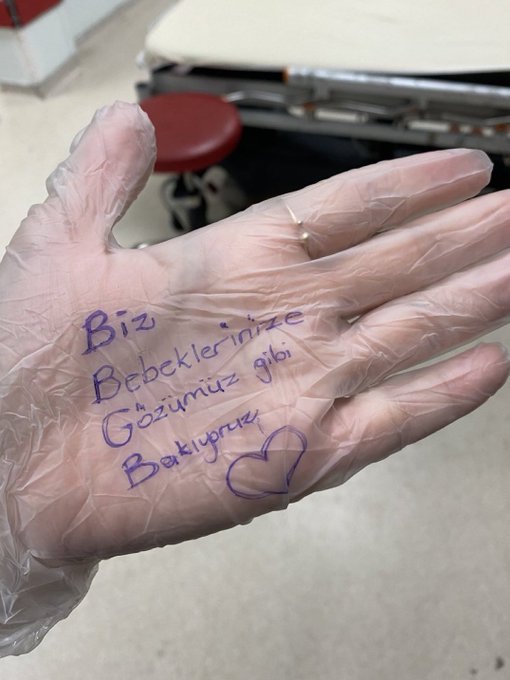 Bir sağlık çalışanının paylaşımı:

"Biz bebeklerinize gözümüz gibi bakıyoruz."