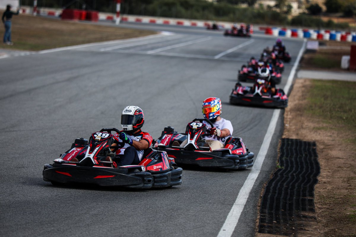 IvanMoreno21's tweet photo. Mi PRIMERA experiencia en el @GPPiston con @GGSimRacing
- No llevamos muchos podios! P2 y 🏆P1 , y P3 de la general por equipos!
Pero lo mejor, compartir un gran día rodeado de grandes amigos!
#LetsGoGG
-
Fotos by @datanromar https://t.co/Awnpq74EoN