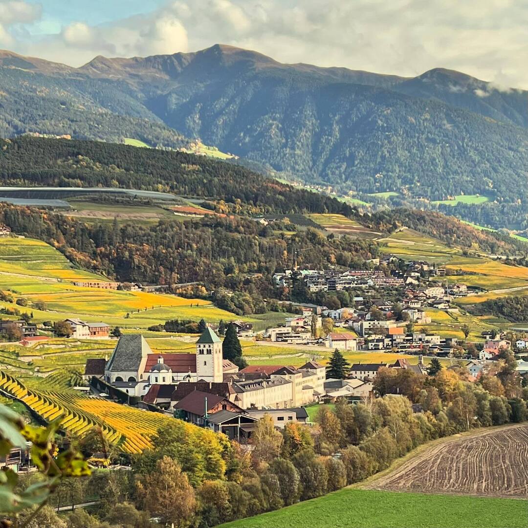 Autumn instagr.am/p/DBXAxTaOA6I/