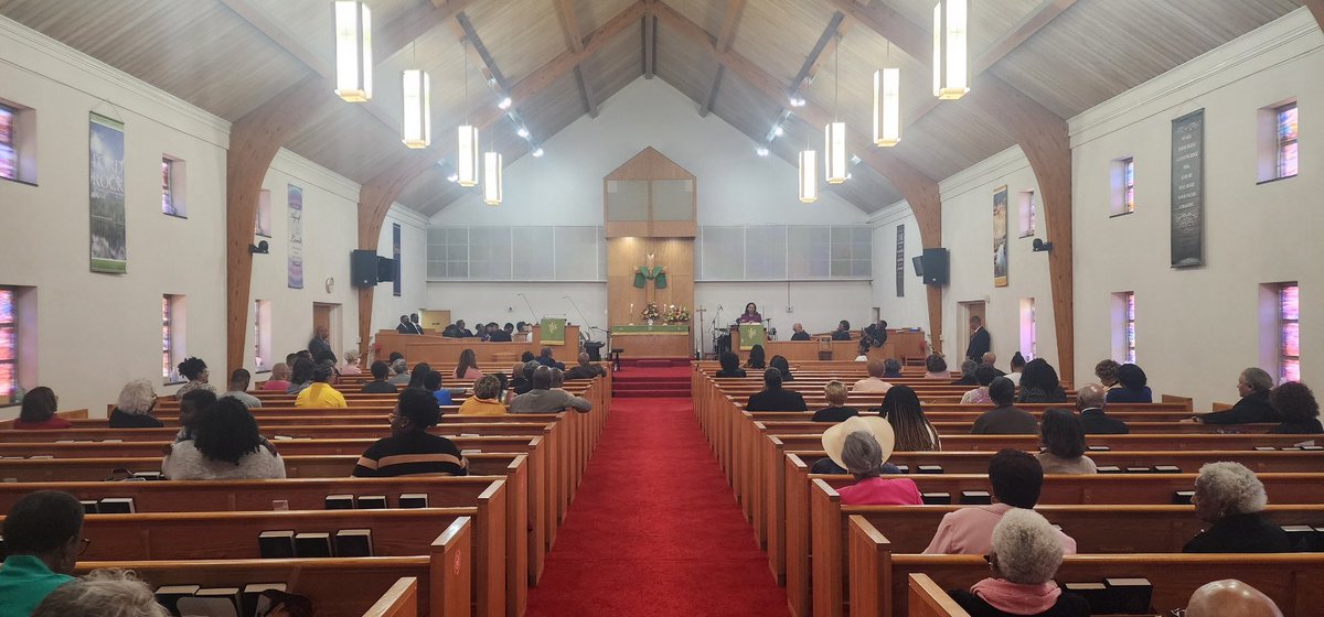 Honored to join Pastor Dr. Daran Mitchell’s congregation at the Trinity AME Zion Church in Greensboro. 

<a href="/KamalaHarris/">Kamala Harris</a> and <a href="/Tim_Walz/">Tim Walz</a> will 
chart a new way forward
where Americans aren’t just getting by, but getting ahead, so we must continue to fight for the next 2 weeks.