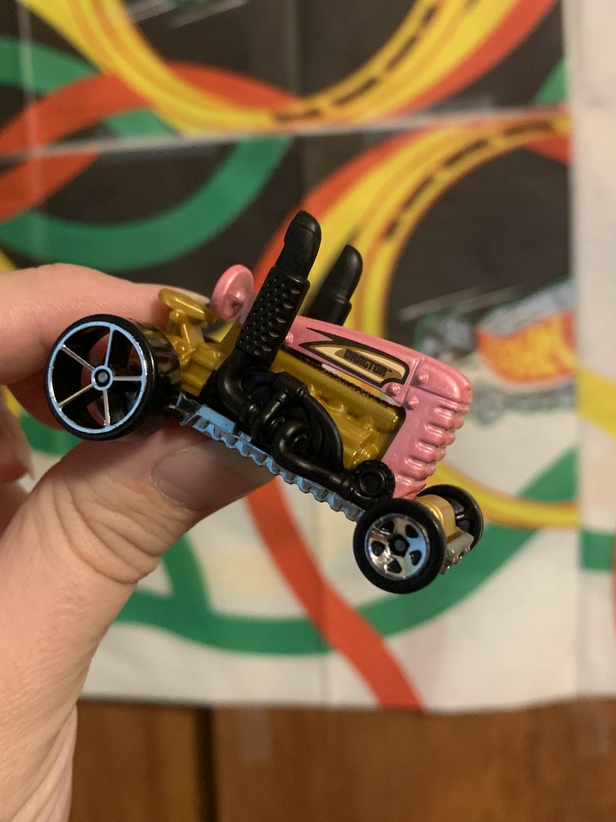 dailyhotwheels's tweet photo. Hot Wheel of the Day - Dragtor!

This Dragtor is the 9th model in the 2024 Metro Mini Collection, and is the tractors first non-super rigs appearance since 2015!

#hotwheels #tractor https://t.co/CYNOcoNBvG