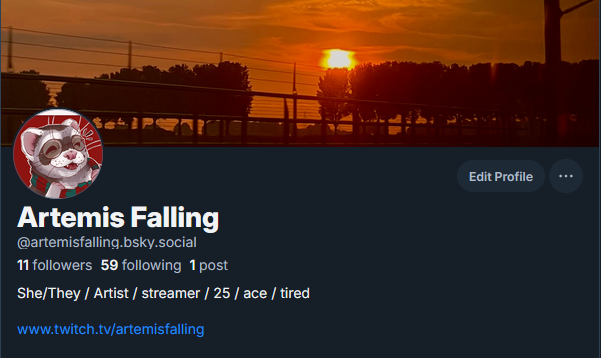 ArtemisFalling4's tweet photo. *giggles in ferret* https://t.co/rJ152TTrKP