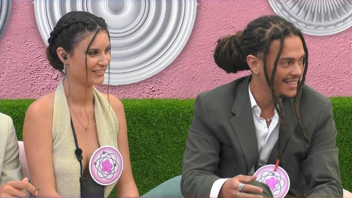 alwaysbrug's tweet photo. o casal não casal mais bonito 😌 #maynata https://t.co/z1gtv0wQwG